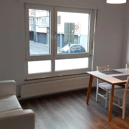 200 Meter Zum Rheinauhafen *