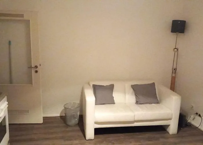 Проживание в семье 200 Meter Zum Rheinauhafen