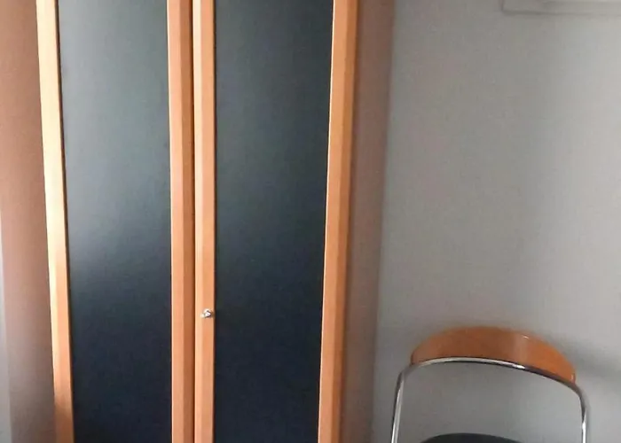 200 Meter Zum Rheinauhafen *