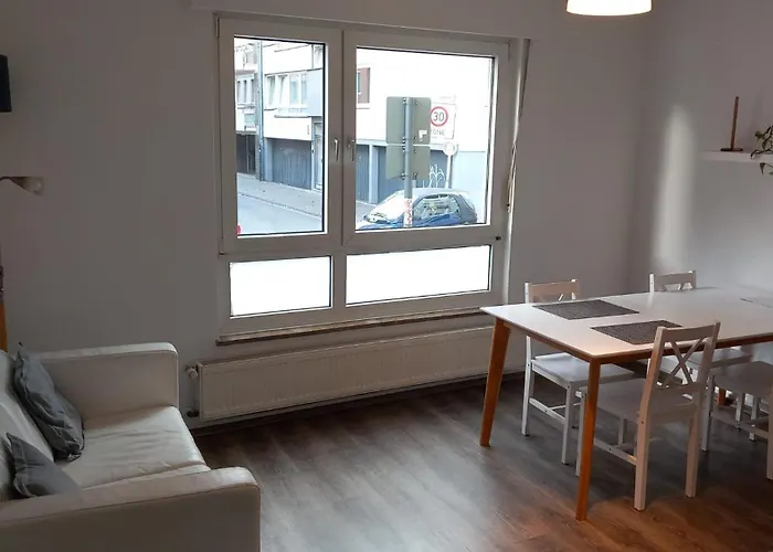 200 Meter Zum Rheinauhafen *