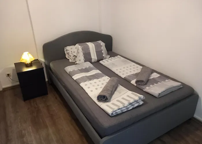 Privatunterkunft 200 Meter Zum Rheinauhafen